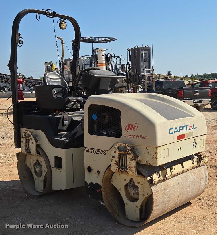 image for item EN3800 1992 Ingersoll-Rand DD-31HF double drum vibratory roller