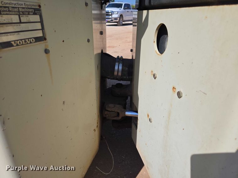 image for item EN3800 1992 Ingersoll-Rand DD-31HF double drum vibratory roller