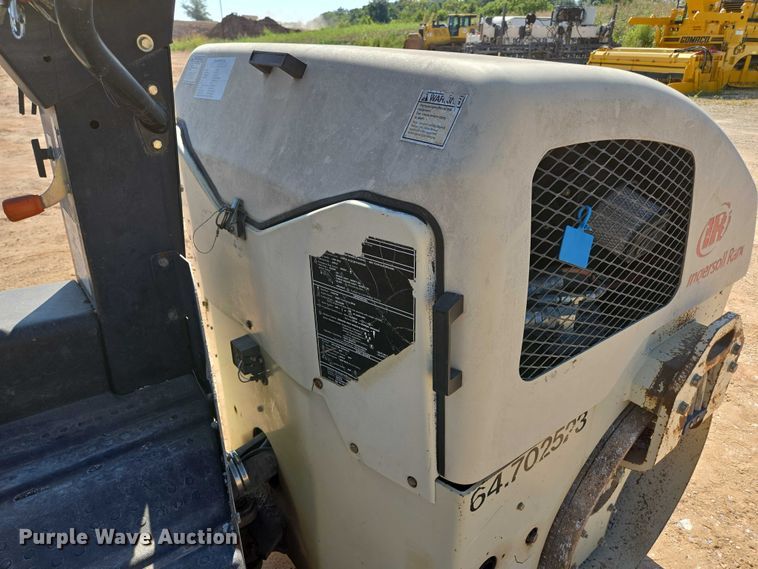 image for item EN3800 1992 Ingersoll-Rand DD-31HF double drum vibratory roller