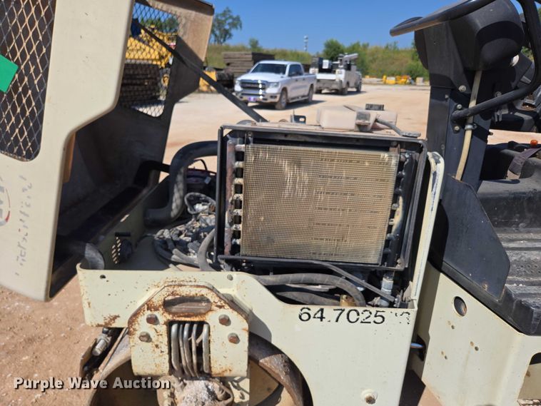 image for item EN3800 1992 Ingersoll-Rand DD-31HF double drum vibratory roller