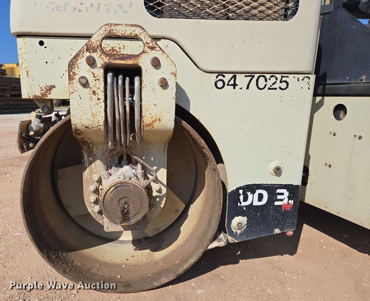 image for item EN3800 1992 Ingersoll-Rand DD-31HF double drum vibratory roller