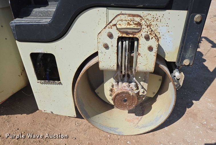 image for item EN3800 1992 Ingersoll-Rand DD-31HF double drum vibratory roller