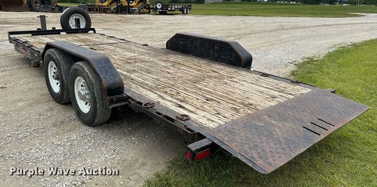 image for item EN4673 2014 Trailerman tilt deck equipment trailer