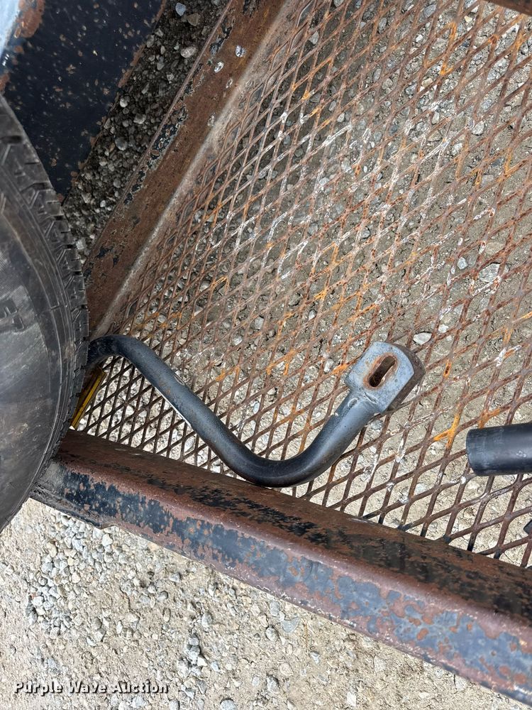 image for item EN4673 2014 Trailerman tilt deck equipment trailer