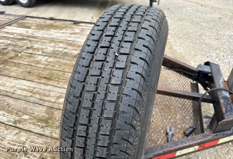 image for item EN4673 2014 Trailerman tilt deck equipment trailer