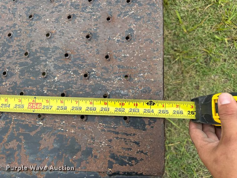 image for item EN4673 2014 Trailerman tilt deck equipment trailer