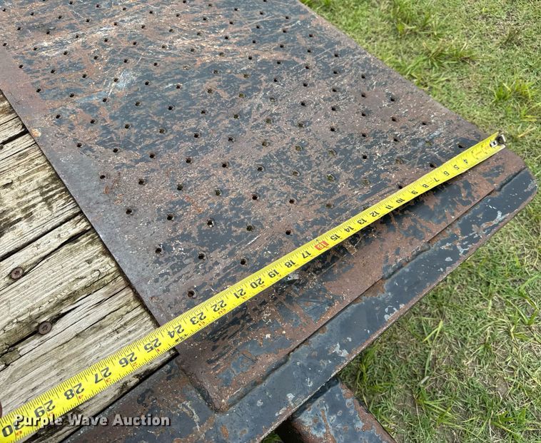 image for item EN4673 2014 Trailerman tilt deck equipment trailer