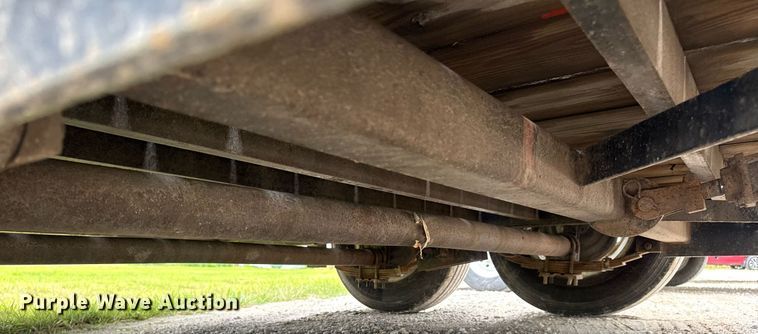 image for item EN4673 2014 Trailerman tilt deck equipment trailer