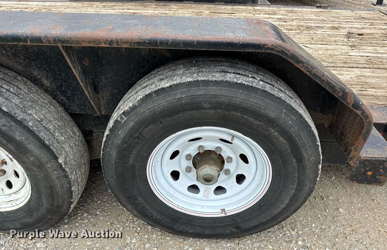 image for item EN4673 2014 Trailerman tilt deck equipment trailer