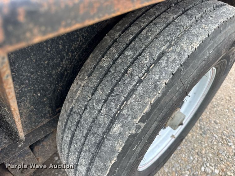 image for item EN4673 2014 Trailerman tilt deck equipment trailer