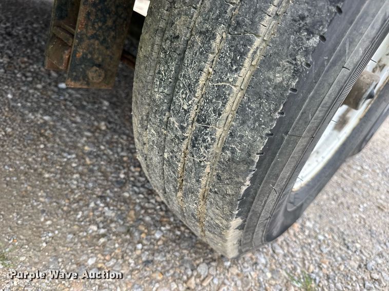 image for item EN4673 2014 Trailerman tilt deck equipment trailer