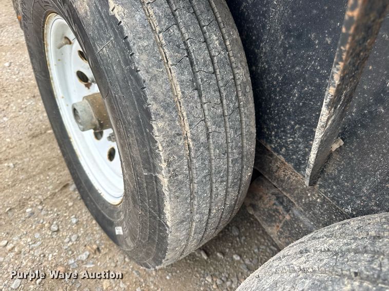 image for item EN4673 2014 Trailerman tilt deck equipment trailer