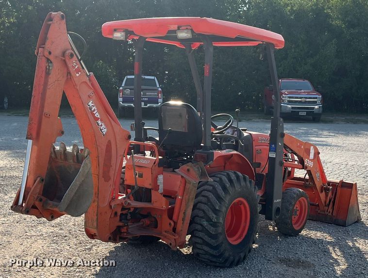 RETROEXCAVADORA 2016 KUBOTA B26