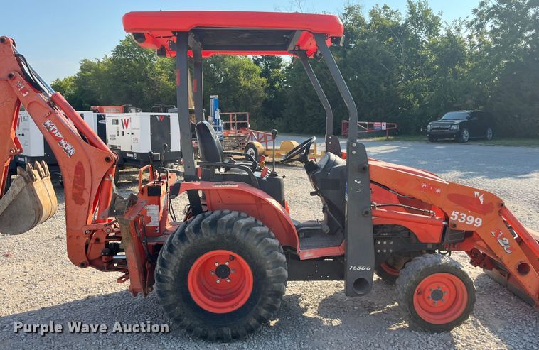 image for item EN5511 2016 Kubota B26 backhoe