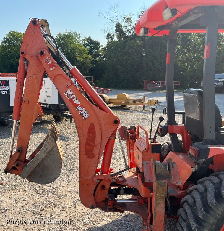image for item EN5511 2016 Kubota B26 backhoe