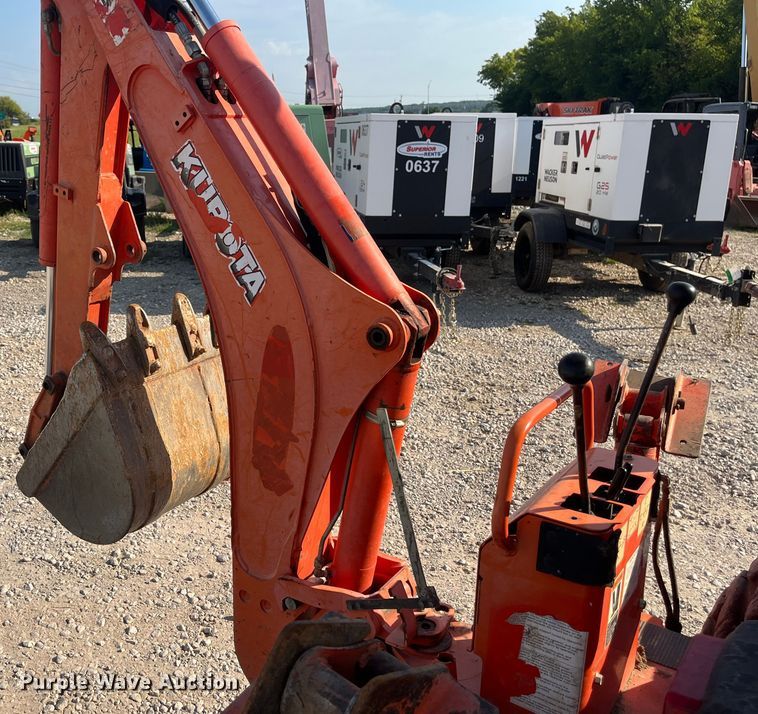 image for item EN5511 2016 Kubota B26 backhoe