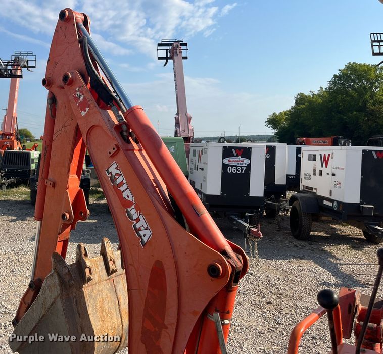 image for item EN5511 2016 Kubota B26 backhoe