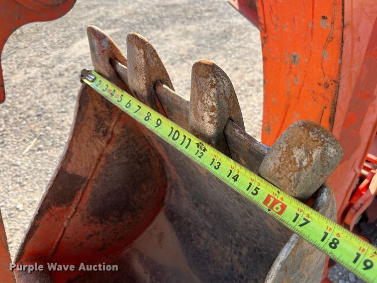 image for item EN5511 2016 Kubota B26 backhoe