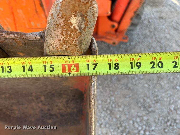 image for item EN5511 2016 Kubota B26 backhoe