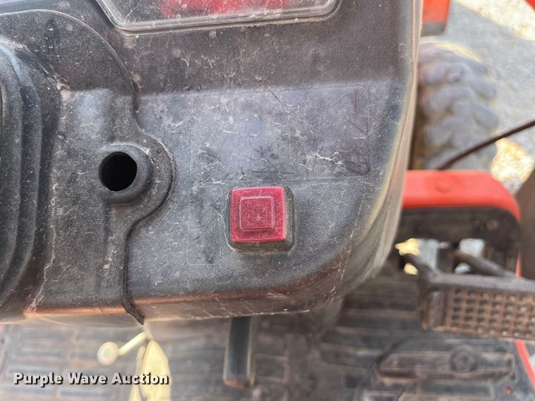 image for item EN5511 2016 Kubota B26 backhoe