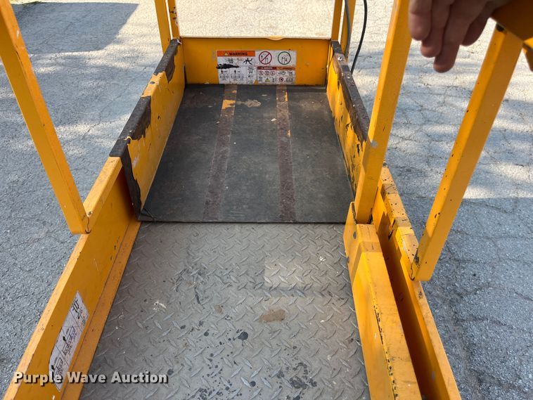 image for item EN5512 Hy-Brid ZT-1630 scissor lift