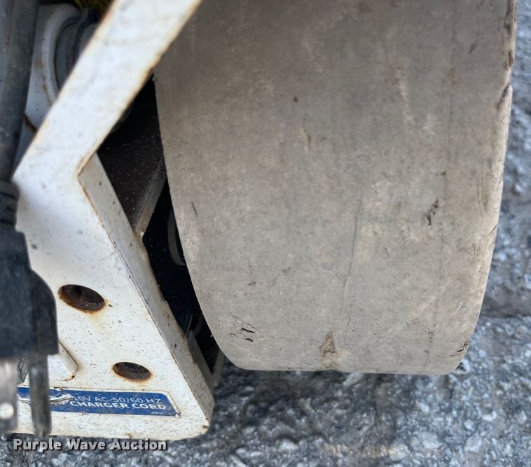 image for item EN5512 Hy-Brid ZT-1630 scissor lift