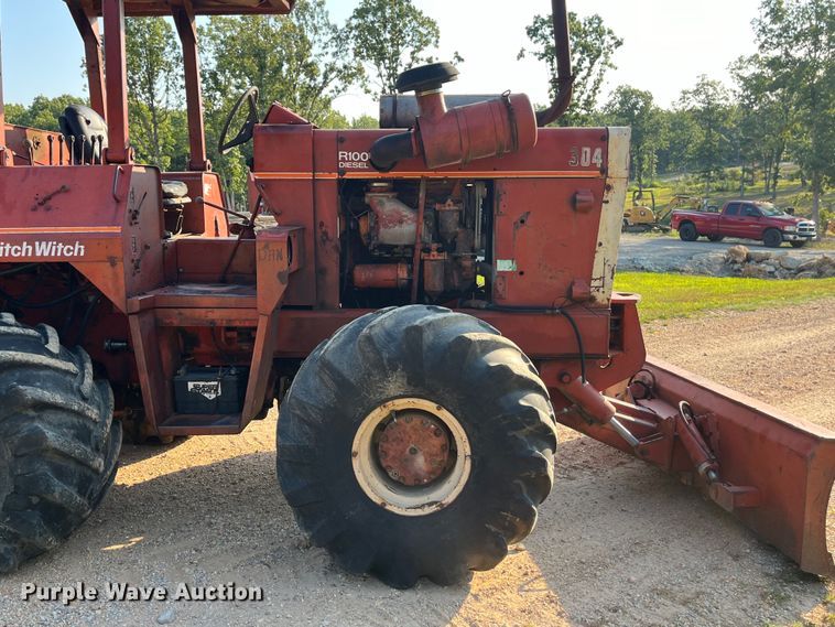 image for item EN5513 Ditch Witch R100 Diesel rock saw