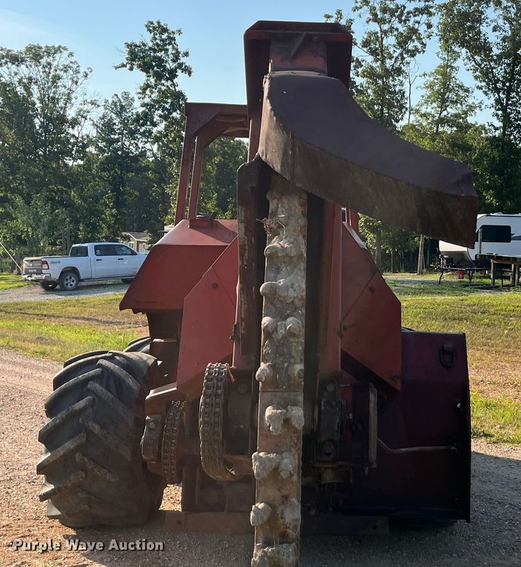 image for item EN5513 Ditch Witch R100 Diesel rock saw