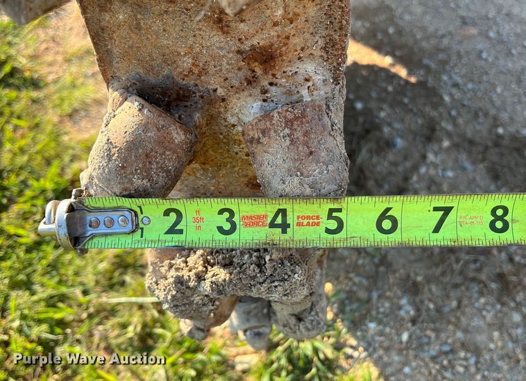 image for item EN5513 Ditch Witch R100 Diesel rock saw