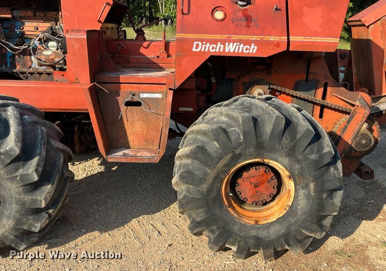 image for item EN5513 Ditch Witch R100 Diesel rock saw