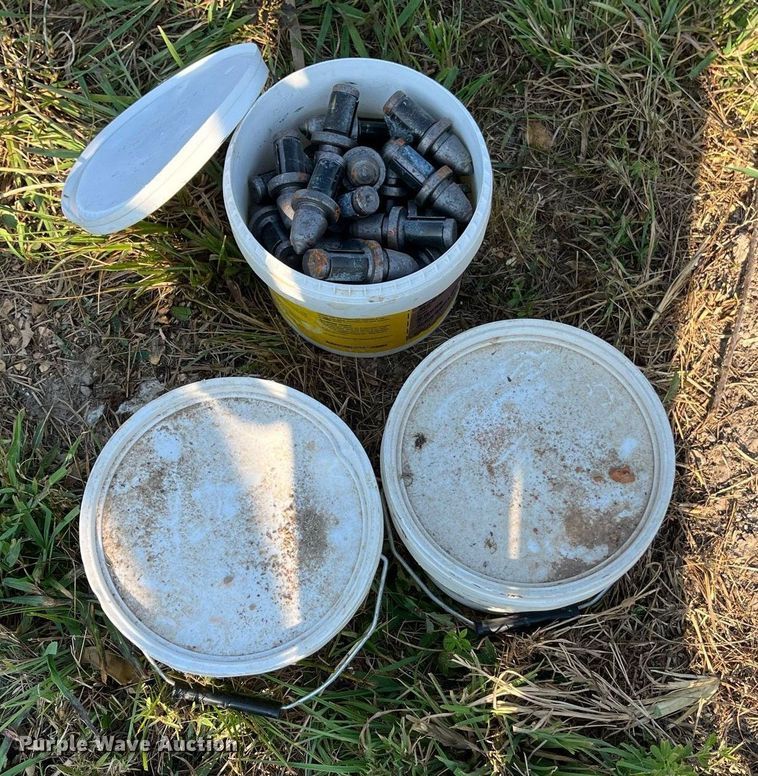 image for item EN5513 Ditch Witch R100 Diesel rock saw