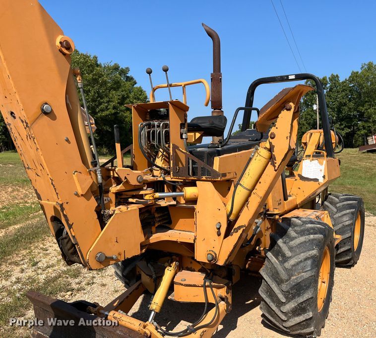 image for item EN5514 2005 Astec RT960 vibratory cable plow