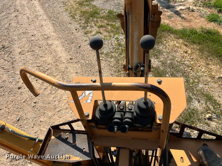 image for item EN5514 2005 Astec RT960 vibratory cable plow