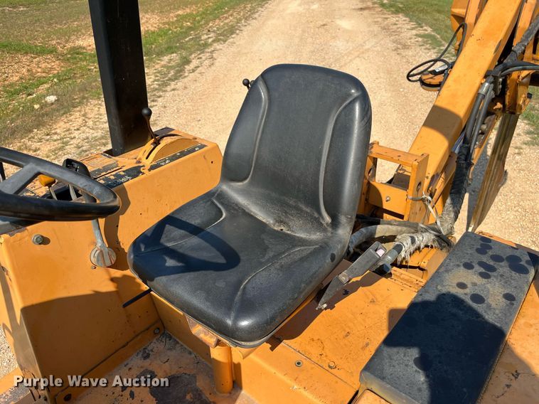 image for item EN5514 2005 Astec RT960 vibratory cable plow