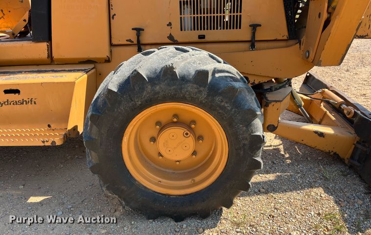 image for item EN5514 2005 Astec RT960 vibratory cable plow