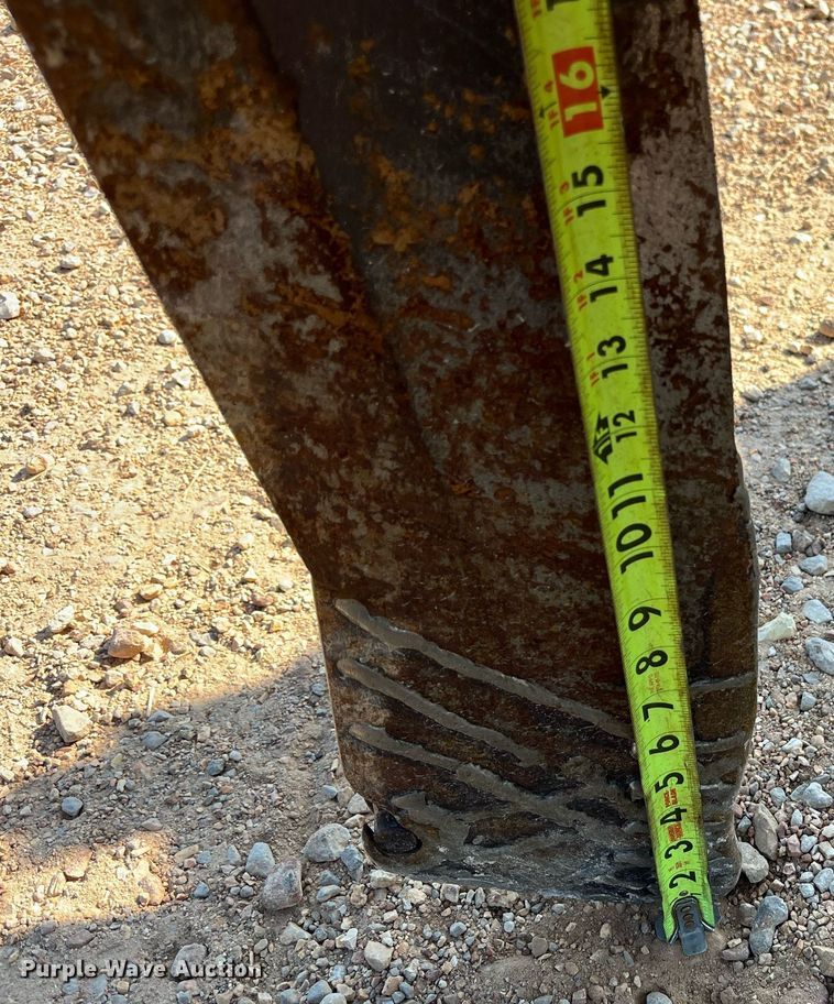 image for item EN5515 1992 Case 360 trencher