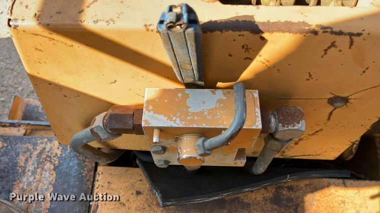 image for item EN5515 1992 Case 360 trencher