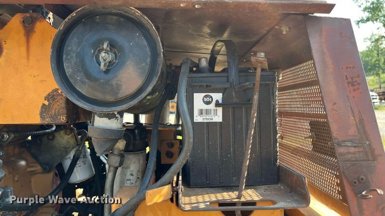 image for item EN5515 1992 Case 360 trencher