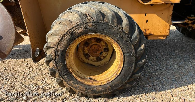 image for item EN5515 1992 Case 360 trencher