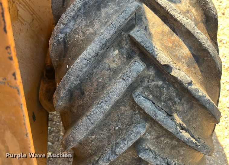 image for item EN5515 1992 Case 360 trencher