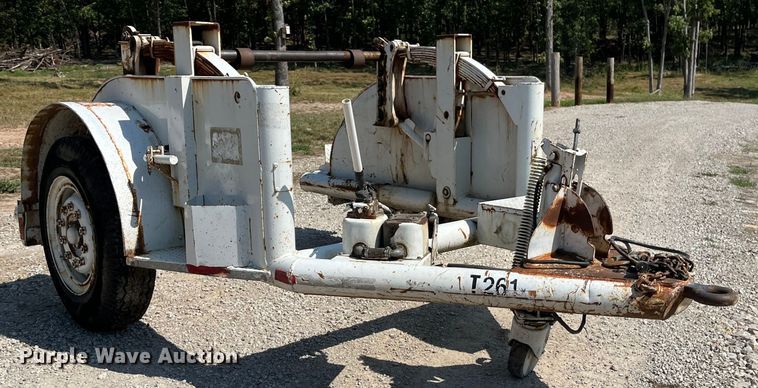 image for item EN5517 1987 Eaton reel trailer