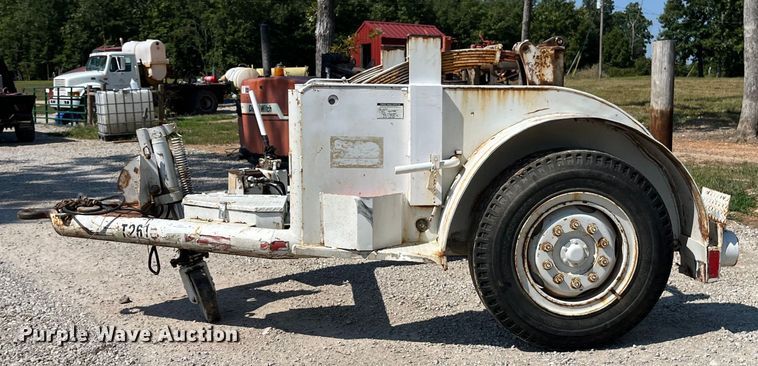 image for item EN5517 1987 Eaton reel trailer