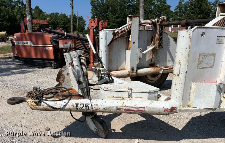 image for item EN5517 1987 Eaton reel trailer