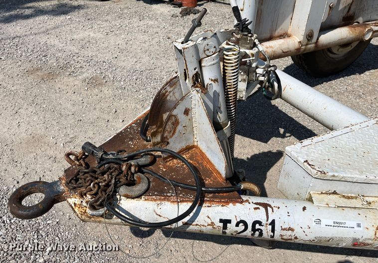 image for item EN5517 1987 Eaton reel trailer