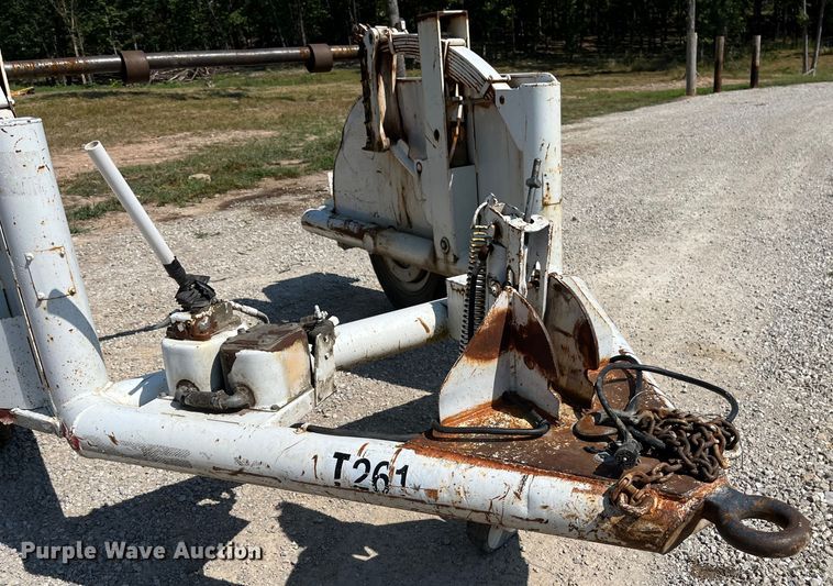 image for item EN5517 1987 Eaton reel trailer