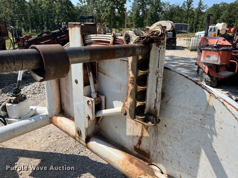 image for item EN5517 1987 Eaton reel trailer