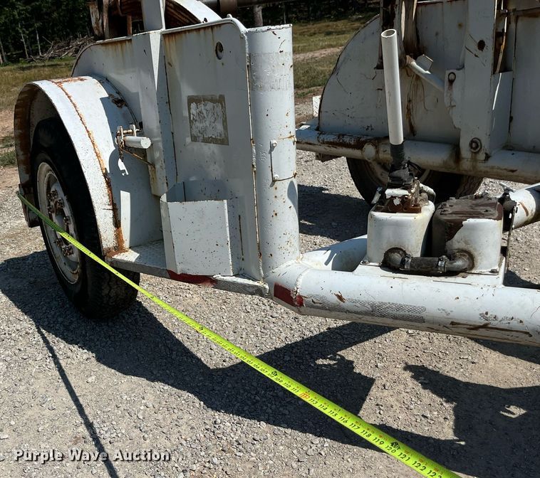 image for item EN5517 1987 Eaton reel trailer