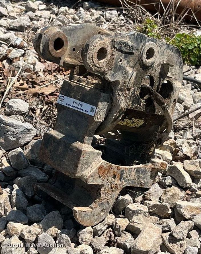 image for item EN5519 Helac  excavator tilt coupler