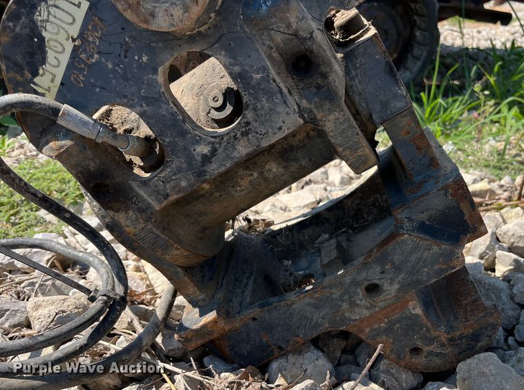 image for item EN5519 Helac  excavator tilt coupler