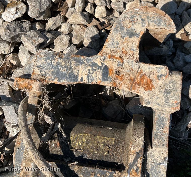 image for item EN5519 Helac  excavator tilt coupler